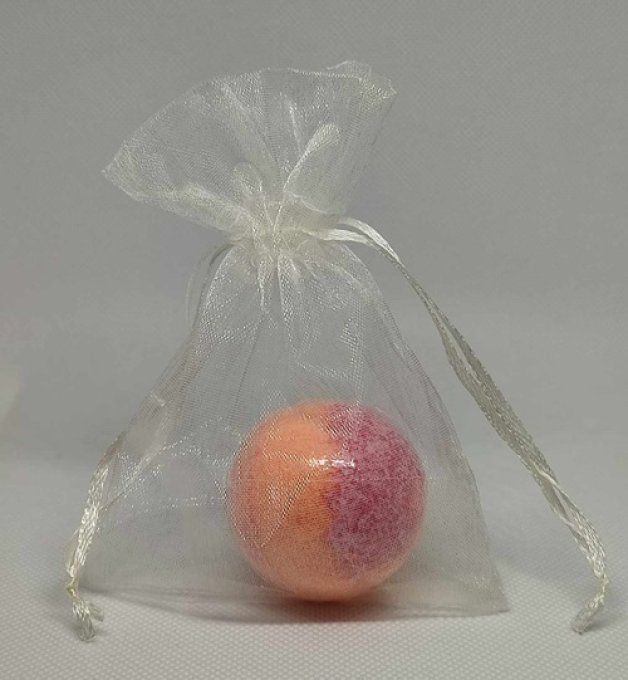 1 bombe de bain 45g parfum grenade dans un sachet organza