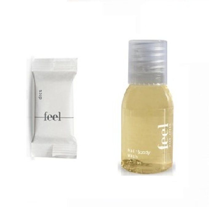 Feel savon d'invité 15g + gel douche 2en1 20ml - Sac en organza