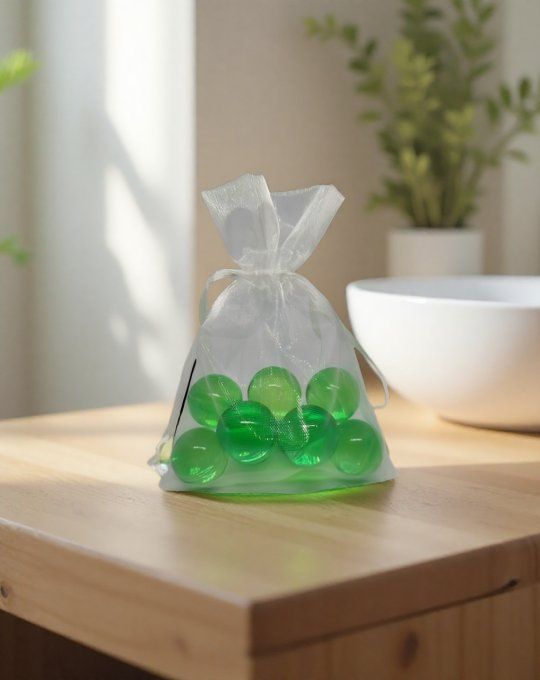 9 perles de bain ronde parfum pomme dans un sachet organza
